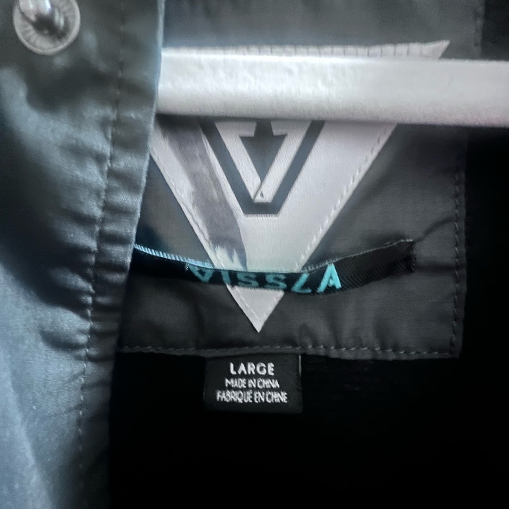 Men's Vissla Eco Windbreaker Jacket Blue  Large. Waterproof Lined Outdoor EUC - Picture 4 of 7